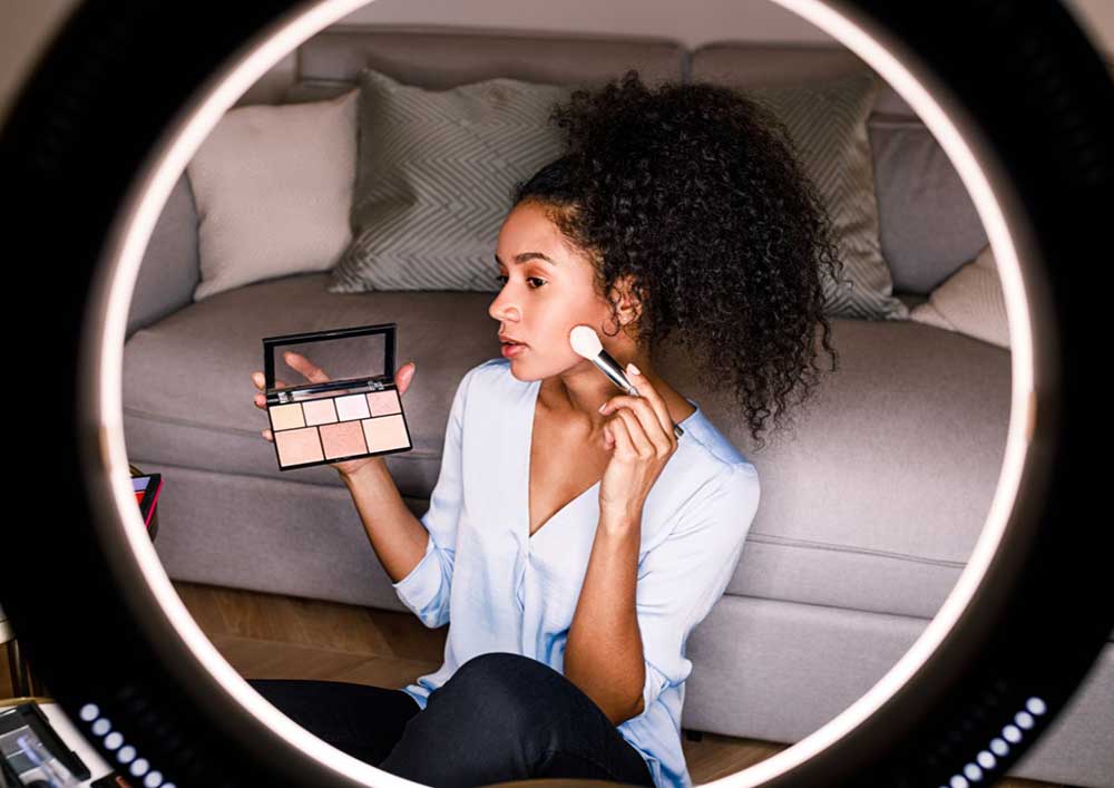 Το Ring Light: Ο Απόλυτος Σύμμαχος στην Κόσμηση του Φωτισμού